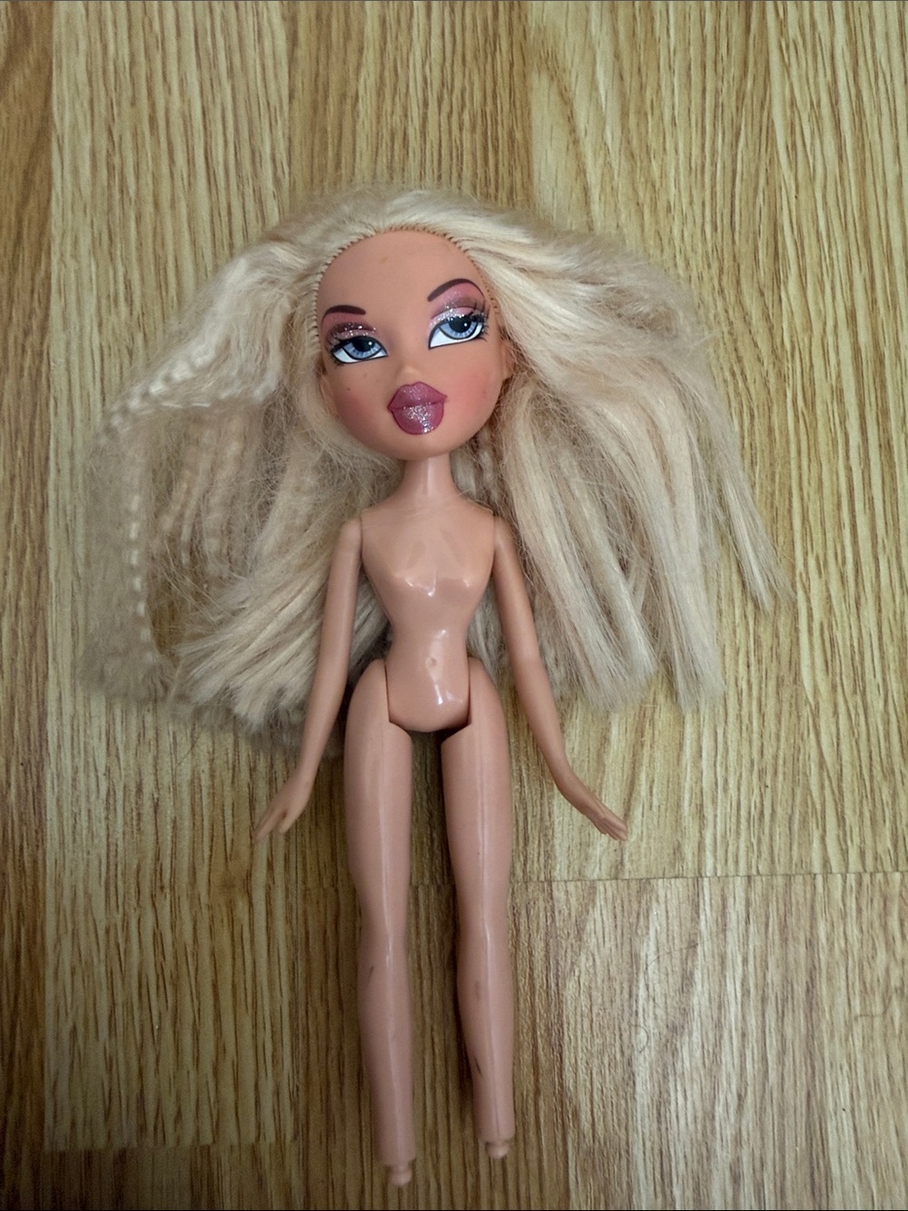 Bratz wintertime wonderland Chloe doll